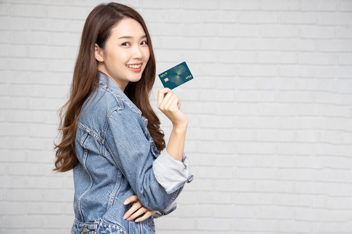 Trả góp bằng thẻ tín dụng đem lại khá nhiều lợi ích, đáng để cân nhắc sử dụng